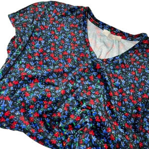 𝅺⭐️ 3/$25 ⭐️ Loft Velvet Floral Top Size S